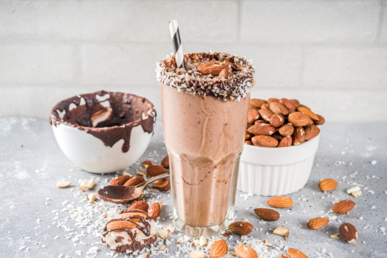 Chocolate almond butter smoothie